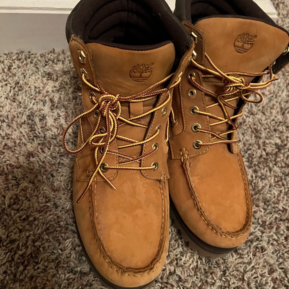 Timberland Men's Brown Leather Boots in new condition!